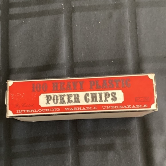 Crisloid Poker Chips 100 Heavy Plastic Chips - Picture 6 of 8